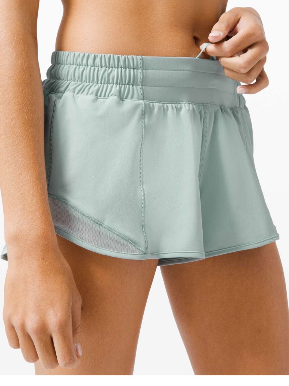 Lululemon Low-Rise Hotty Hot Short II *2.5" in Hazy Jade Workout Summer size 10R